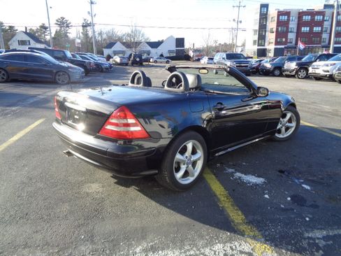 Used 2004 Mercedes-Benz SLK 320 image 4