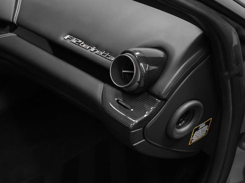 Used 2014 Ferrari F12 Berlinetta RWD image 30