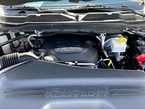 Certified 2022 RAM 2500 Tradesman w/ Chrome Appearance Group AWD/4WD image 33