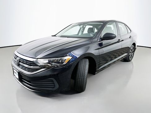 Used 2024 Volkswagen Jetta S image 3