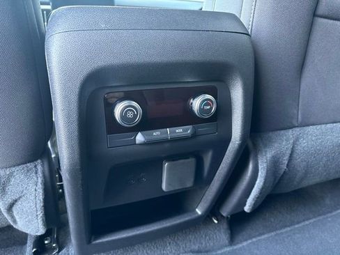 Used 2025 GMC Acadia Elevation FWD image 15
