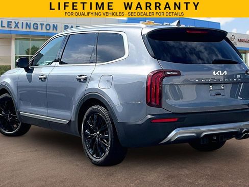 Used 2022 Kia Telluride SX w/ Towing Package FWD image 2