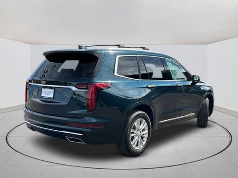 Certified 2024 Cadillac XT6 Luxury FWD image 12