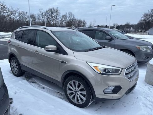 Used 2018 Ford Escape Titanium image 7