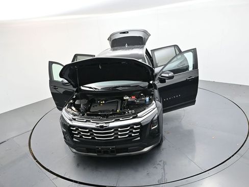 Used 2026 Chevrolet Equinox LT image 32