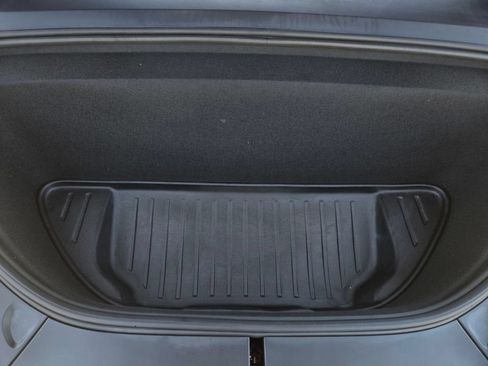 Used 2023 Tesla Model X AWD/4WD image 36