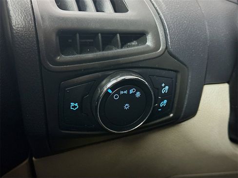 Used 2014 Ford Focus SE image 20