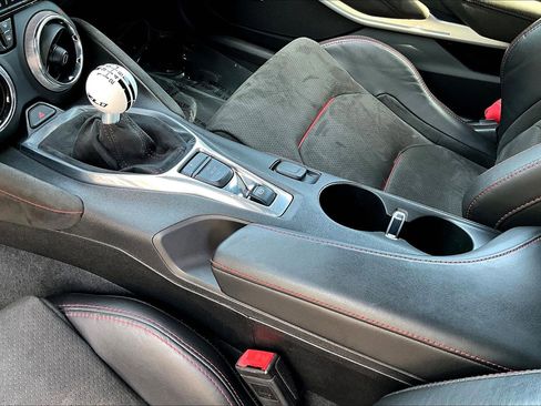 Used 2017 Chevrolet Camaro ZL1 image 14