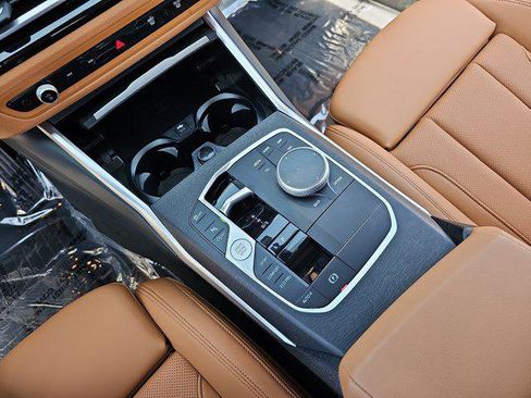 Used 2024 BMW 330i Sedan w/ Convenience Package image 24