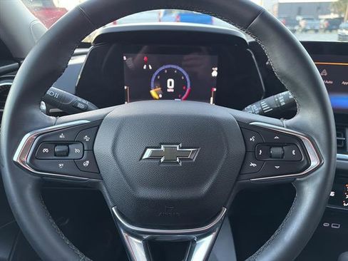 Used 2025 Chevrolet Trax ACTIV w/ Driver Confidence Package image 16