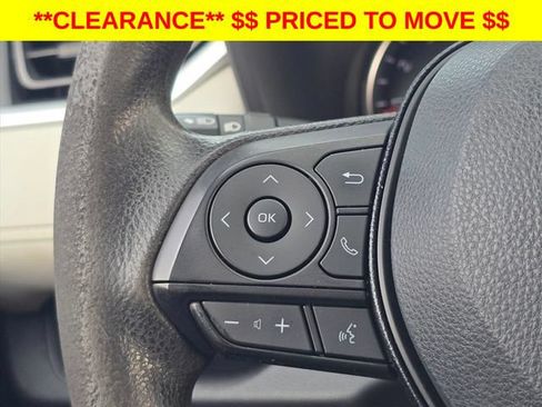 Used 2020 Toyota RAV4 XLE FWD image 23