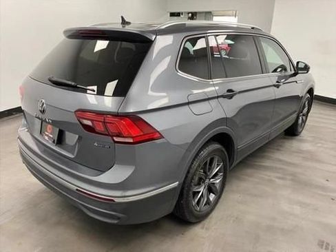 Used 2023 Volkswagen Tiguan SE AWD/4WD image 7