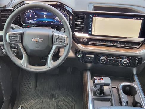 Certified 2024 Chevrolet Silverado 1500 LT Trail Boss w/ Convenience Package II AWD/4WD image 26