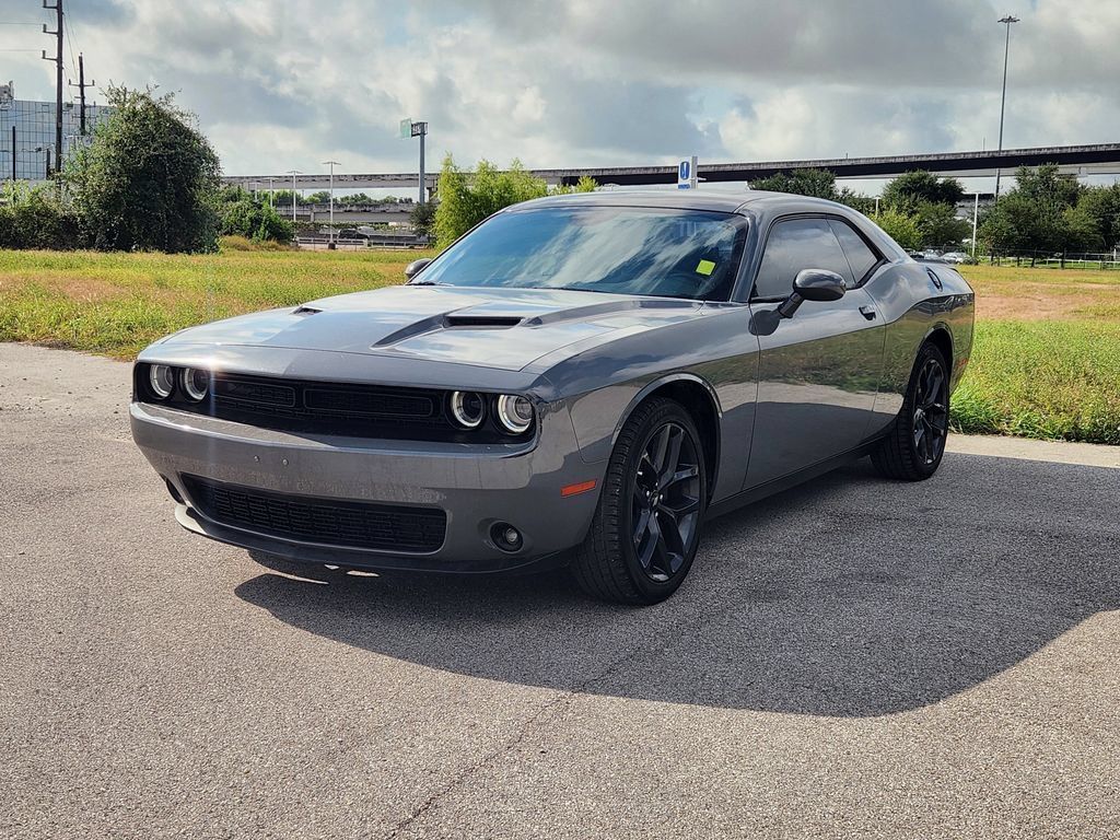 Used 2019 Dodge Challenger SXT w/ Blacktop Package RWD image 2