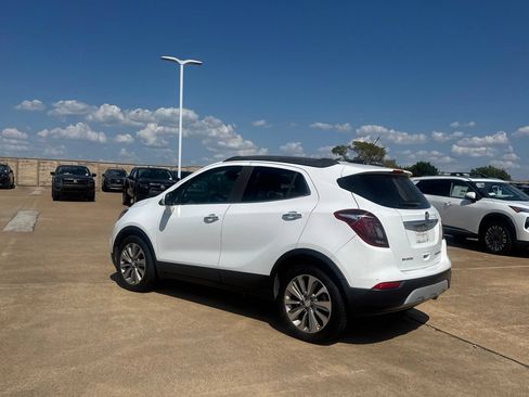 Used 2018 Buick Encore Preferred FWD image 16