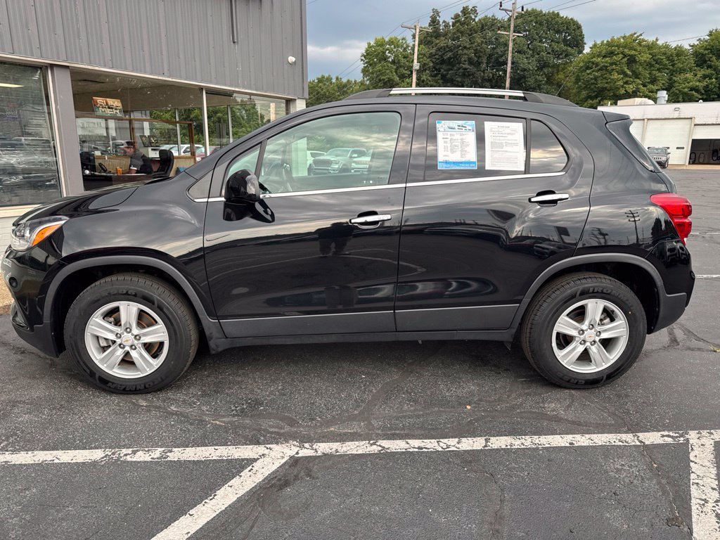 Used 2019 Chevrolet Trax LT w/ LT Convenience Package AWD/4WD image 5