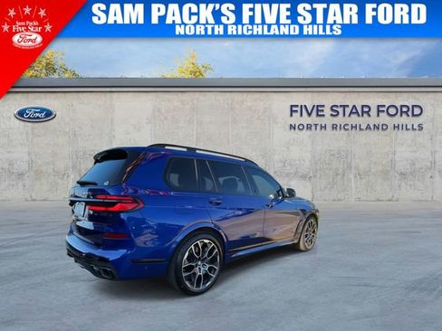 Used 2024 BMW X7 M60i w/ Executive Package image 9