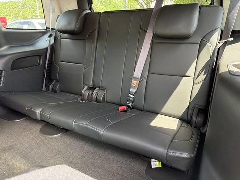 Used 2017 Chevrolet Tahoe Premier RWD image 32