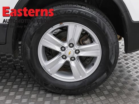 Used 2020 Chevrolet Trax LS w/ Tint and Cruise Package AWD/4WD image 33
