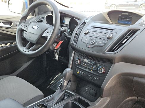 Used 2017 Ford Escape SE FWD image 30