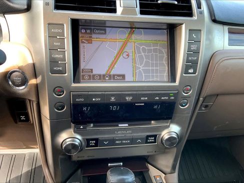 Used 2019 Lexus GX 460 Premium image 32
