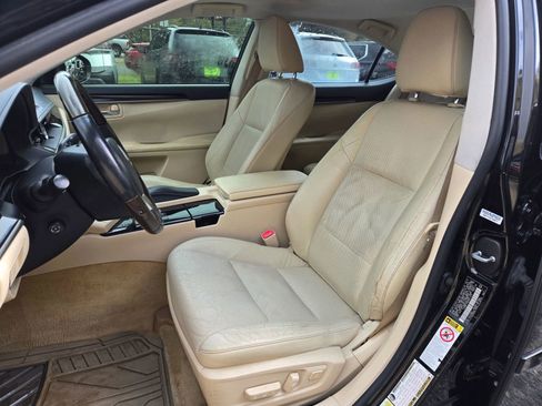 Used 2013 Lexus ES 350 ES 350 Sedan 4D w/ Luxury Pkg image 6