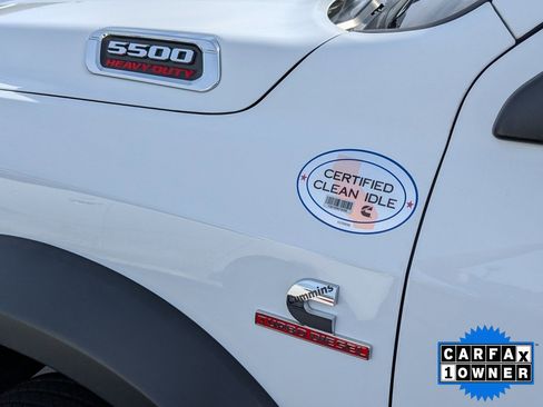 Used 2022 RAM 5500 Tradesman w/ Chrome Appearance Group AWD/4WD image 3