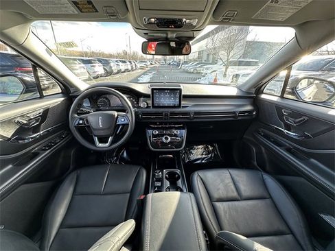 Certified 2022 Lincoln Corsair AWD w/ Equipment Group 101A image 3