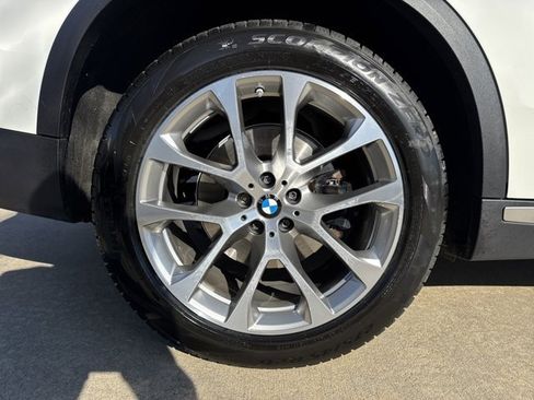 Certified 2023 BMW X5 xDrive40i w/ Premium Package image 28
