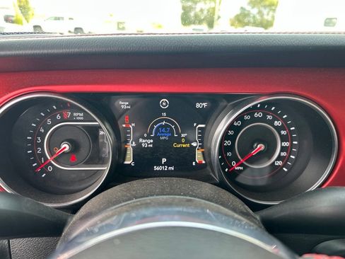Used 2022 Jeep Gladiator Rubicon w/ LED Lighting Group AWD/4WD image 21