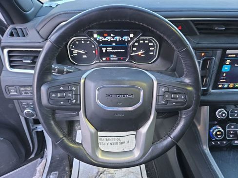 Used 2021 GMC Yukon Denali w/ Denali Premium Package image 13