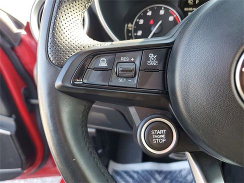 Used 2023 Alfa Romeo Giulia Ti image 29