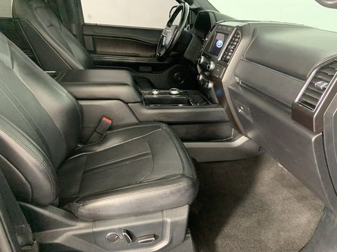 Used 2021 Ford Expedition Limited image 17