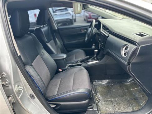 Used 2018 Toyota Corolla SE FWD image 14