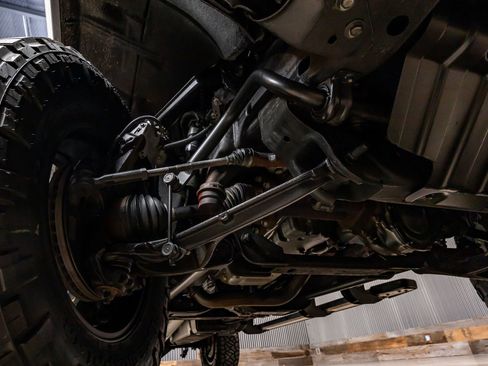 Used 2021 GMC Sierra 2500 SLE w/ SLE Value Package; image 14