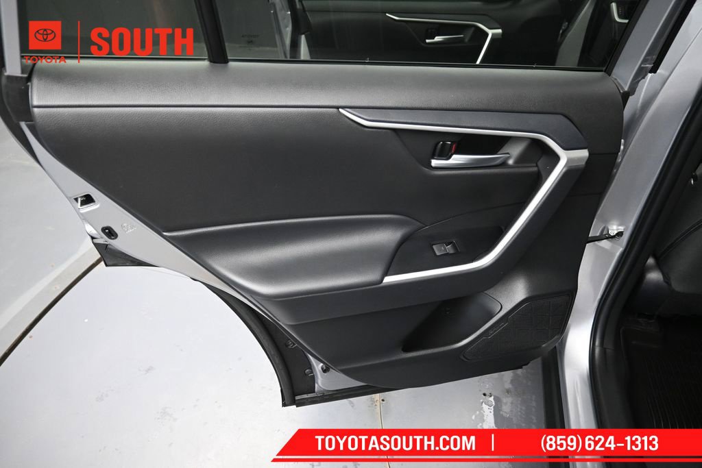 Used 2024 Toyota RAV4 XLE AWD/4WD image 25