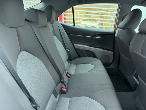 Certified 2018 Toyota Camry L image 25