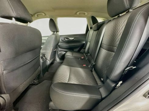Used 2017 Nissan Rogue S AWD/4WD image 25