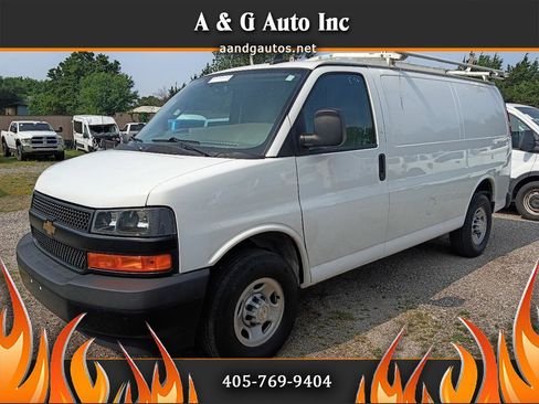 Used 2023 Chevrolet Express 2500 w/ Driver Convenience Package RWD image 1