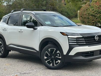 New 2025 Nissan Kicks SV w/ SV Premium Package