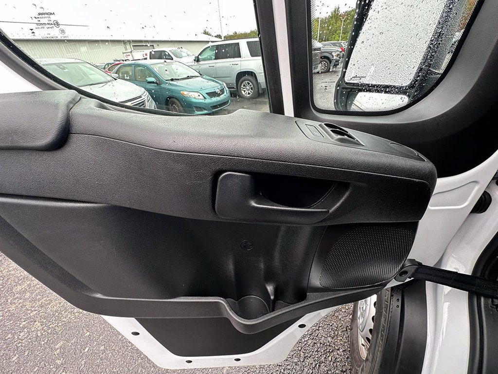 Used 2025 RAM ProMaster 2500 w/ U-Haul Equipment Group FWD image 23