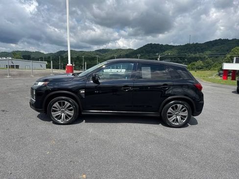 Used 2020 Mitsubishi Outlander Sport Black Edition FWD image 5