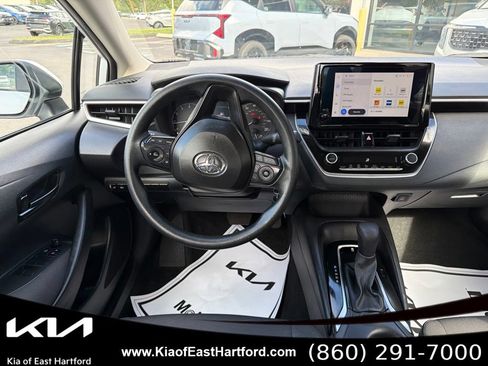 Used 2025 Toyota Corolla LE FWD image 21