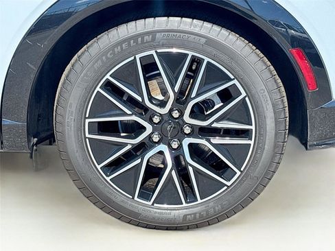 Used 2024 Ford Mustang Mach-E Premium image 34