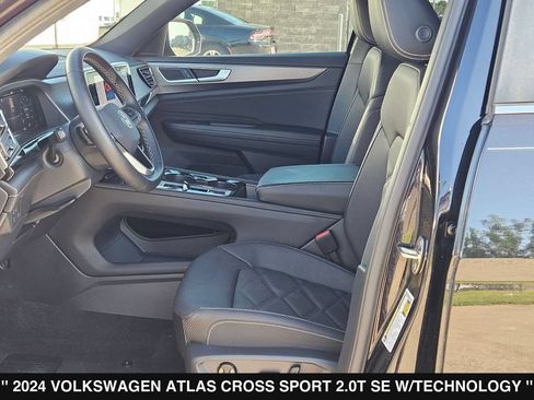 Used 2024 Volkswagen Atlas Cross Sport SE w/ Panoramic Sunroof Package FWD image 11