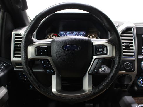 Used 2015 Ford F150 Platinum w/ Equipment Group 701A Luxury AWD/4WD image 11