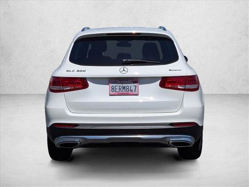 Used 2018 Mercedes-Benz GLC 300 4MATIC image 7