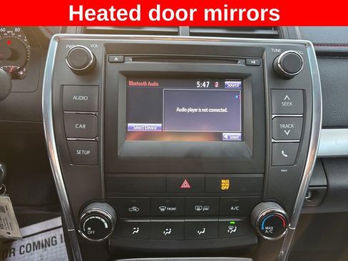 Used 2017 Toyota Camry SE image 20