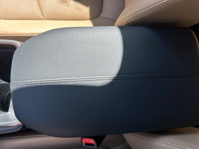 Used 2019 Toyota RAV4 Limited w/ Cold Weather Package AWD/4WD image 32