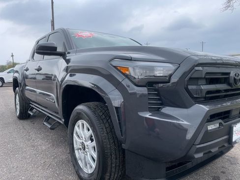 New 2025 Toyota Tacoma SR5 image 9